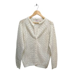 Botique East 100% Virgin Acrylic Cream Sweater Size L
